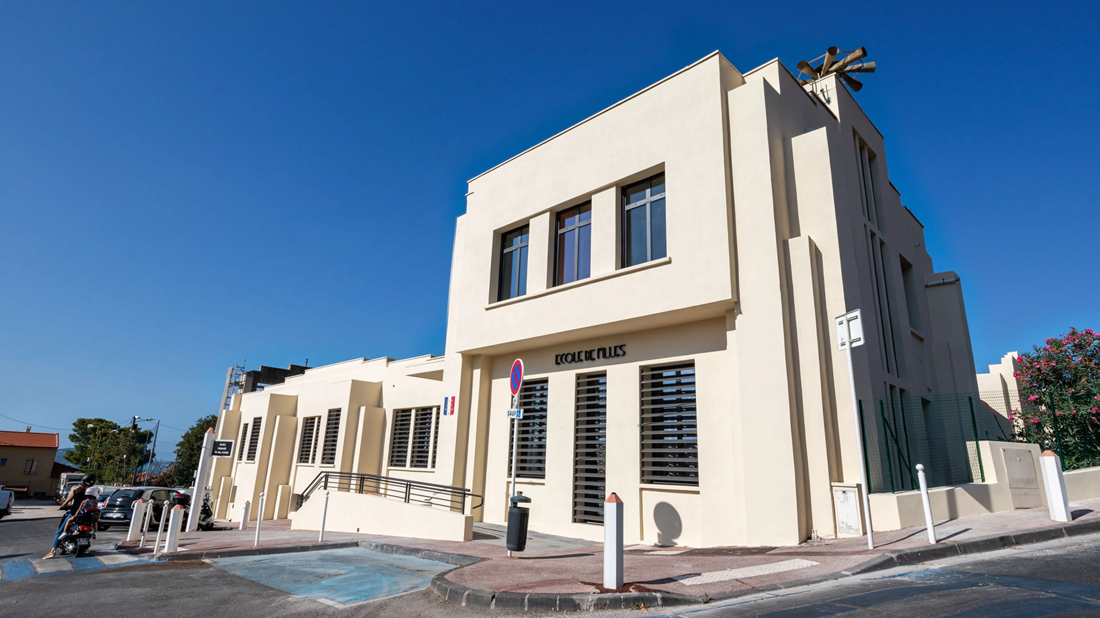 École Élémentaire du Val Fleuri (AP)