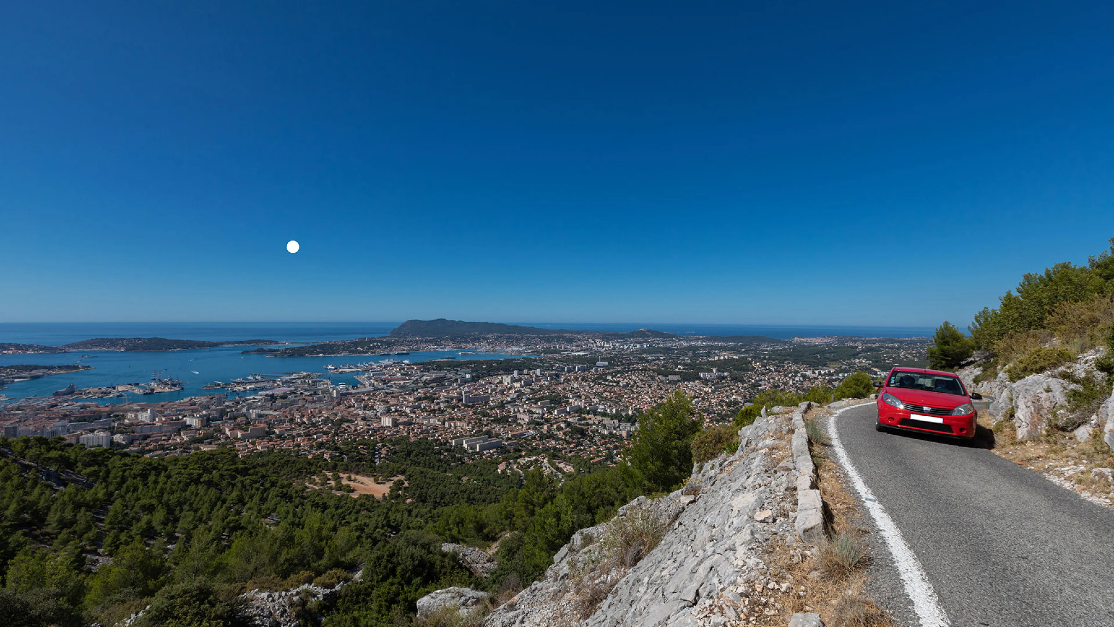 La route du Faron qui surplombe la rade de Toulon sera coupé à la circulation du 13 au 15 octobre inclus.