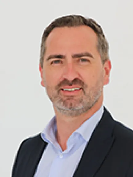 M. Amaury CHARRETON, 17e adjoint