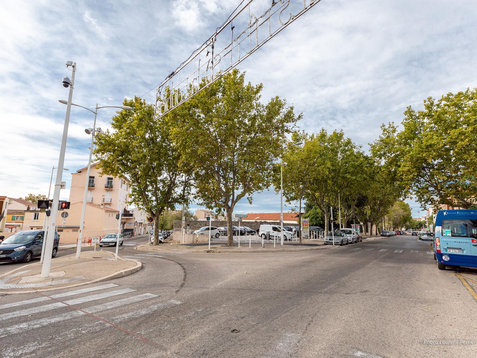 Boulevard de la Démocratie (AV)