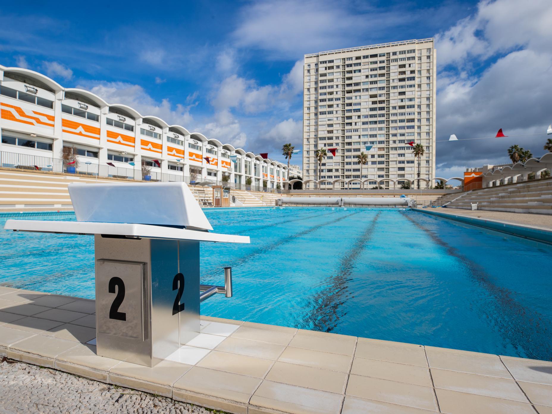 Le bassin extérieur du stade nautique du Port-Machand a fait l'objet de travaux durant ces 8 semaines de fermeture. De nouveaux plots de départ ont été, notamment, installés.